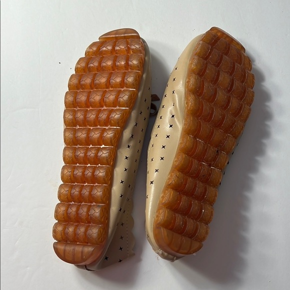 XJ Fashion Beige Ballet Flats Size 8 - Picture 2 of 3